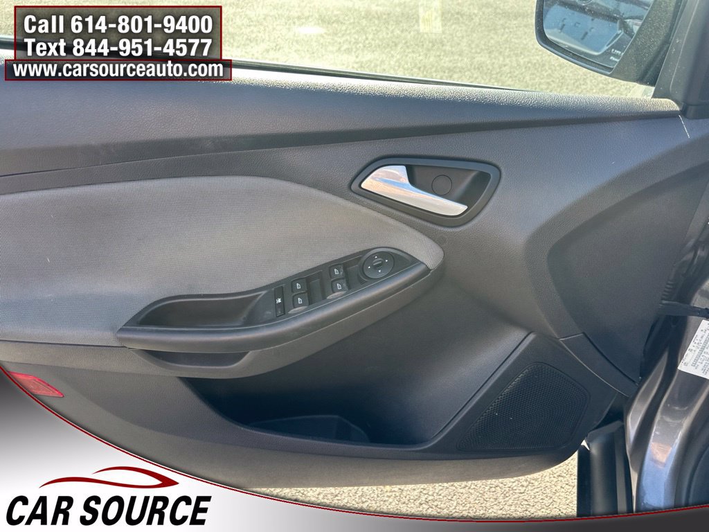 Used 2013 Ford Focus SE FWD image 15