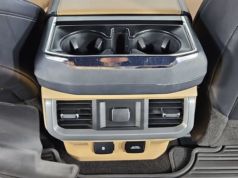 Used 2021 Ford F150 Lariat RWD image 24