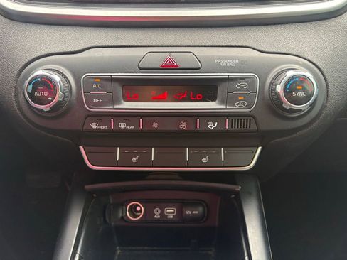 Used 2020 Kia Sorento LX w/ LX I4 Convenience Package FWD image 22