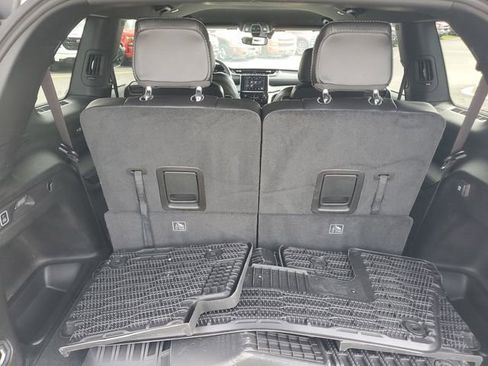 Used 2024 Jeep Grand Cherokee L Laredo AWD/4WD image 8