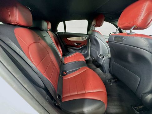 Used 2019 Mercedes-Benz GLC 300 4MATIC Coupe image 33