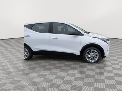 New 2027 Chevrolet Bolt LT w/ Comfort Package FWD image 9