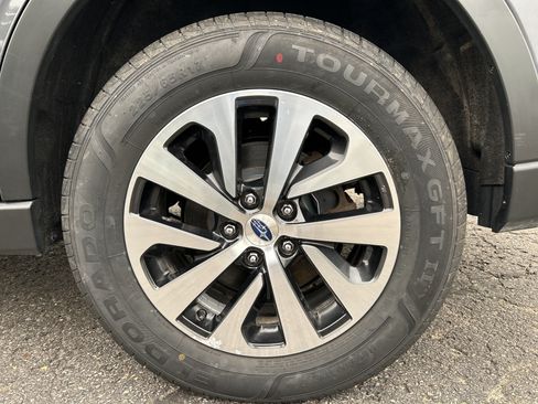Used 2022 Subaru Outback Premium AWD/4WD image 23