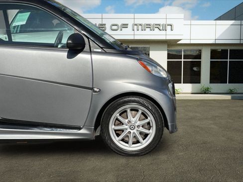 Used 2016 smart fortwo electric drive RWD image 32