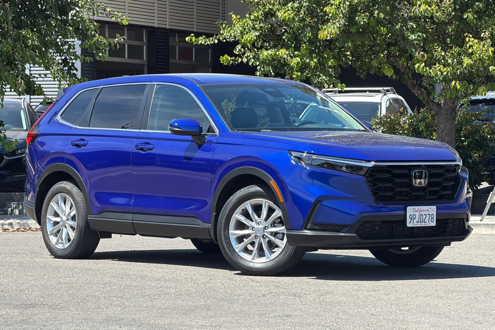 Used 2025 Honda CR-V EX-L image 2