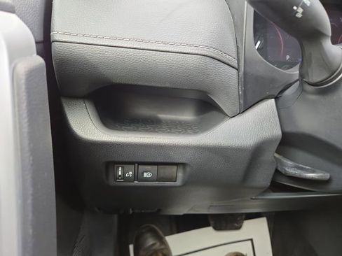 Used 2023 Toyota RAV4 XLE image 20