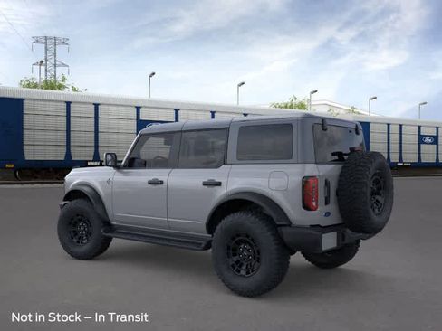 New 2026 Ford Bronco Outer Banks image 4