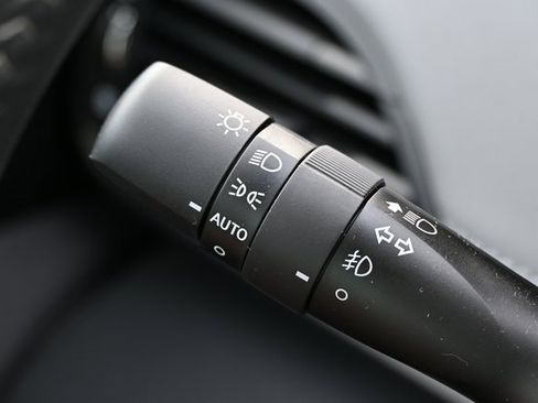 New 2025 Subaru Outback Premium image 31