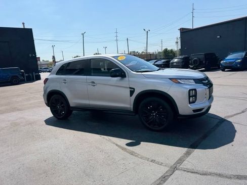 Used 2025 Mitsubishi Outlander Sport LE AWD/4WD image 3