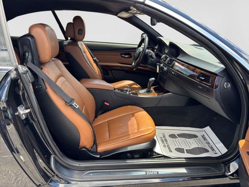 Used 2012 BMW 335i Convertible RWD image 15