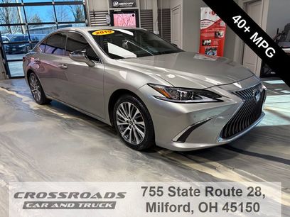 Used 2019 Lexus ES 300h w/ Premium Package
