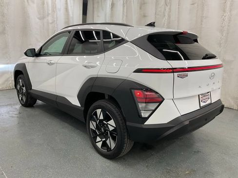 Used 2025 Hyundai Kona SEL AWD/4WD image 5