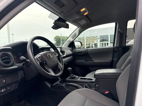 Used 2023 Toyota Tacoma SR AWD/4WD image 17