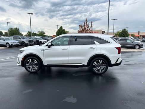 Certified 2023 Kia Sorento EX AWD/4WD image 10