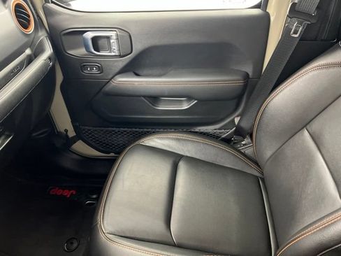 Used 2022 Jeep Gladiator Mojave w/ LED Lighting Group AWD/4WD image 16