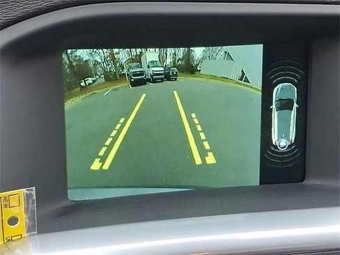 Used 2016 Volvo V60 T5 Cross Country w/ Convenience Package image 19