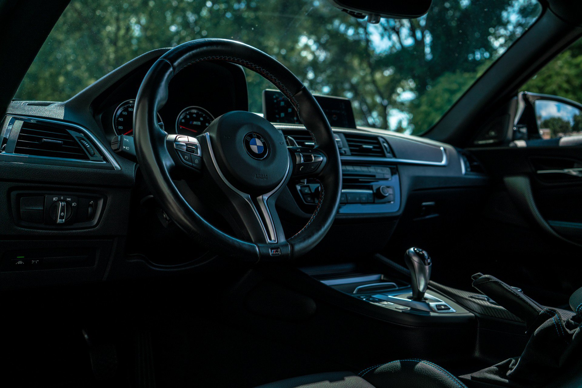 Used 2020 BMW M2 Competition w/ Executive Package RWD image 12