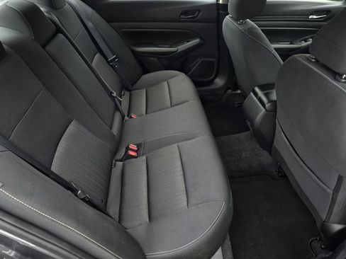 Used 2025 Nissan Altima 2.5 SV FWD image 28