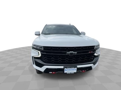Certified 2023 Chevrolet Tahoe Z71 w/ Luxury Package AWD/4WD image 3