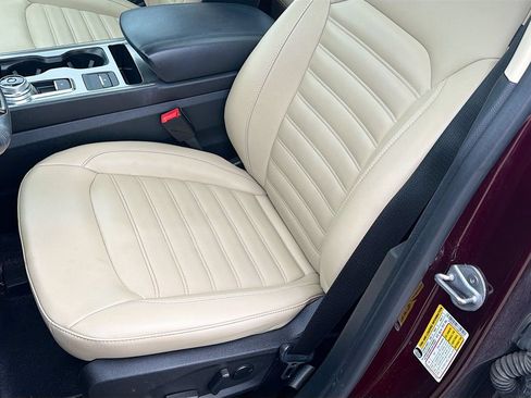 Used 2022 Ford Edge SEL w/ Convenience Package AWD/4WD image 20