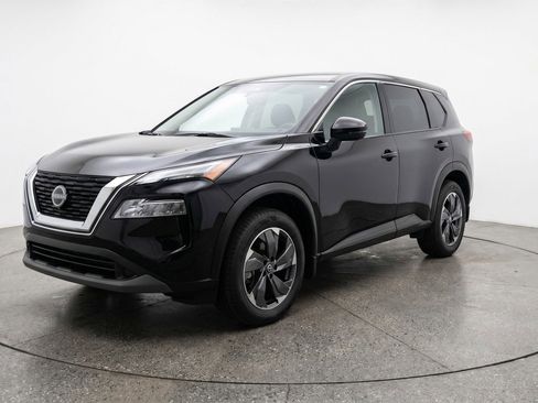 Used 2025 Nissan Rogue SV FWD image 3