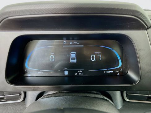 Used 2025 Hyundai Elantra Sport image 18