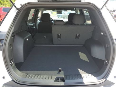 New 2026 Chevrolet Equinox LT FWD image 8