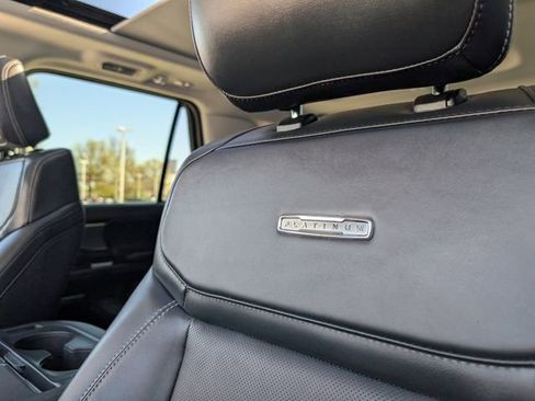 Used 2025 Ford Expedition Max Platinum AWD/4WD image 11