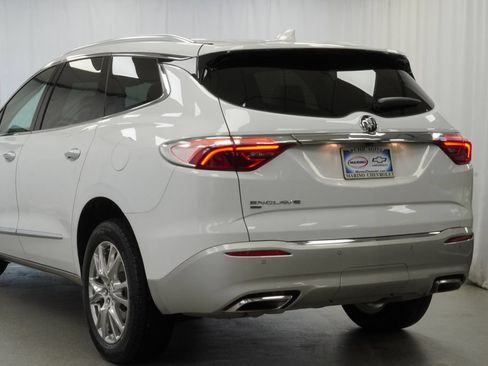 Used 2023 Buick Enclave Essence w/ Experience Buick Package AWD/4WD image 37