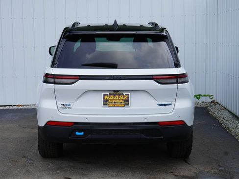 Used 2022 Jeep Grand Cherokee Trailhawk AWD/4WD image 5