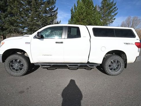 Used 2013 Toyota Tundra 4x4 Double Cab w/ TRD Off-Road Pkg image 2