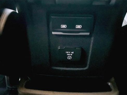 Certified 2023 Jeep Wrangler Unlimited Rubicon w/ Cold Weather Group image 26