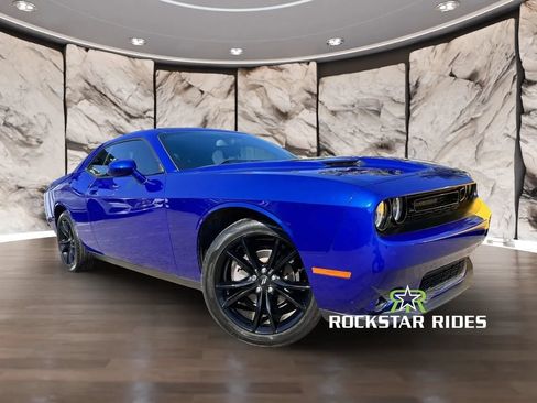 Used 2018 Dodge Challenger SXT w/ Blacktop Package RWD image 16