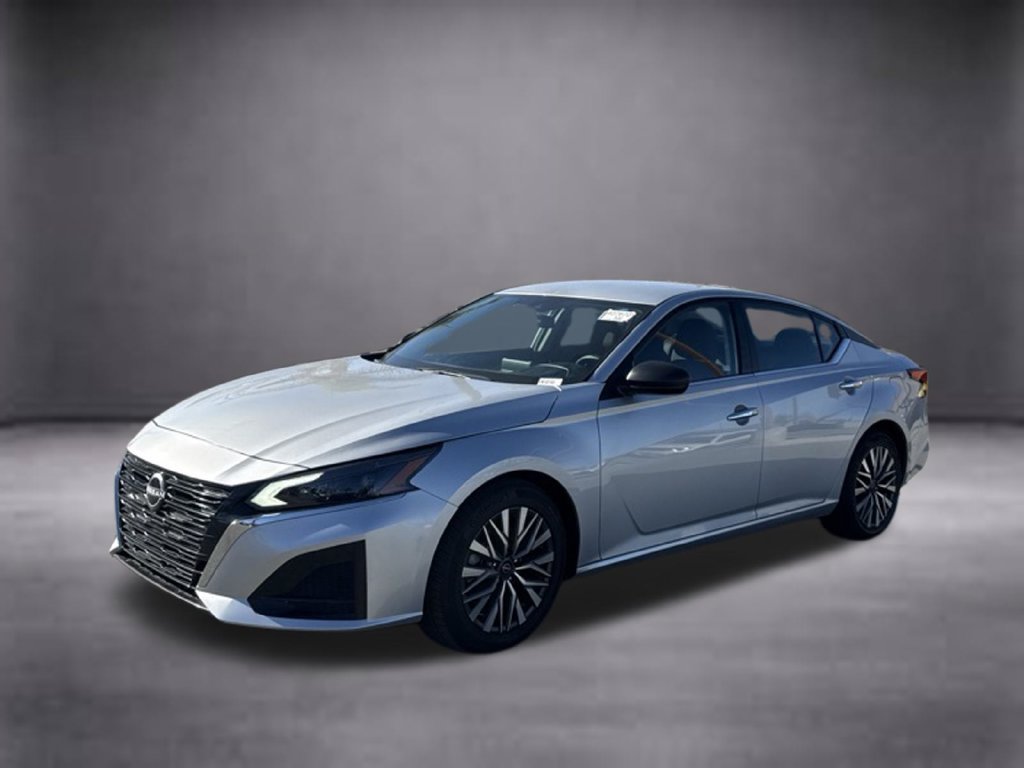 Used 2024 Nissan Altima 2.5 SV FWD image 10