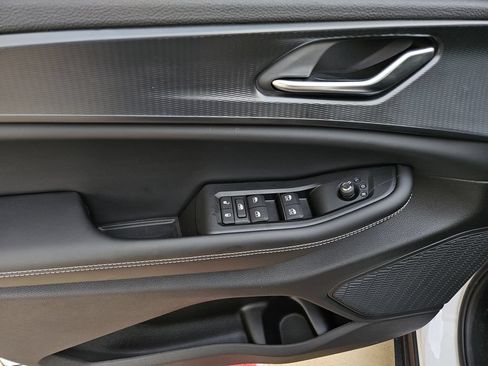 New 2026 Jeep Grand Cherokee L 4WD image 17