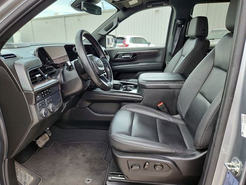 Used 2025 Chevrolet Tahoe Z71 image 19