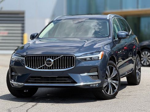 Certified 2022 Volvo XC60 B5 Inscription w/ Protection Package Premier FWD image 1