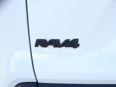 Used 2024 Toyota RAV4 XLE w/ Convenience Package image 20