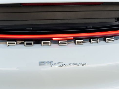 Used 2020 Porsche 911 Carrera 4S AWD/4WD image 18