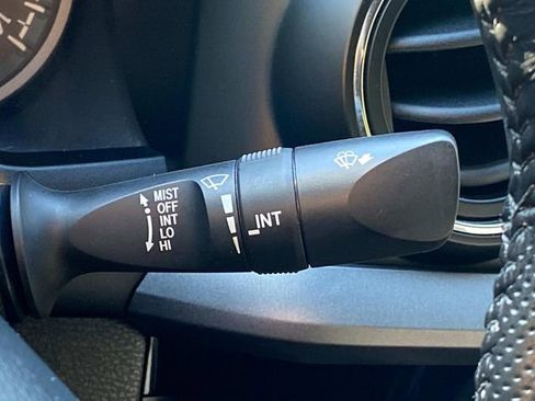 Used 2016 Toyota Tacoma TRD Sport w/ Towing Package image 22