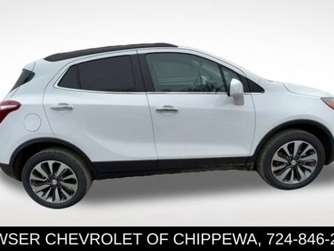 Certified 2022 Buick Encore Preferred w/ Safety Package image 9