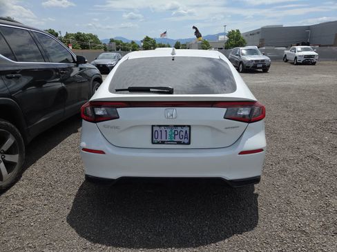 Used 2025 Honda Civic Sport image 4