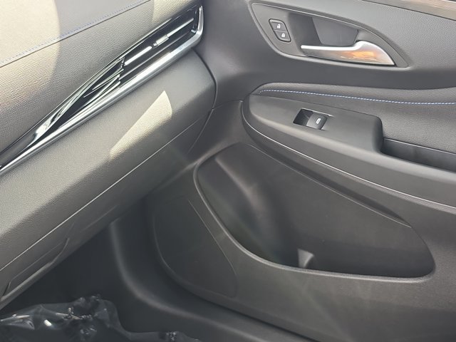 Used 2025 Buick Envista Sport Touring w/ Convenience I Package FWD image 27