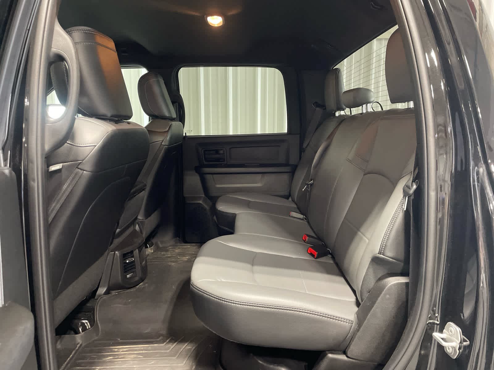 Used 2025 RAM 2500 Tradesman w/ Chrome Appearance Group AWD/4WD image 7