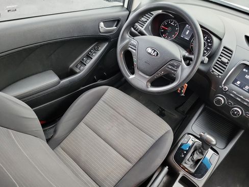 Used 2018 Kia Forte LX w/ LX Popular Package image 11