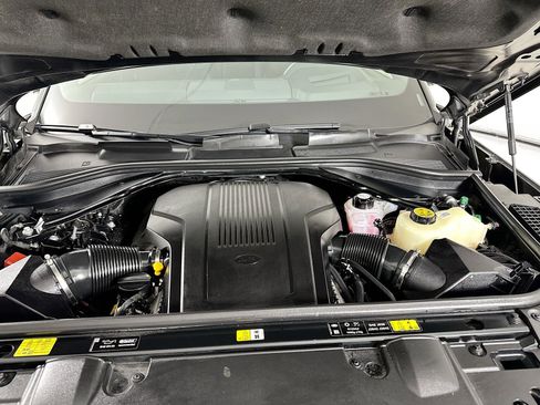 Used 2025 Land Rover Range Rover Long Wheelbase Autobiography image 33