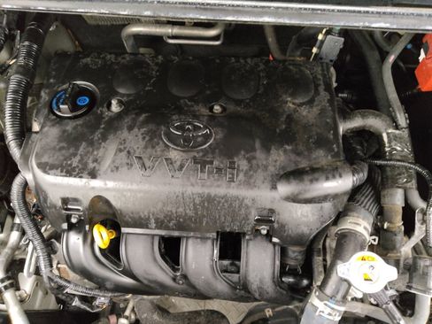 Used 2017 Toyota Yaris L image 30