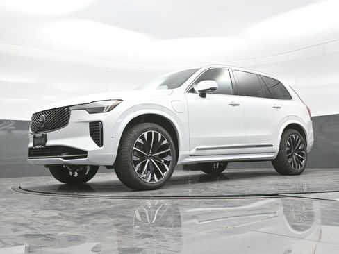 New 2026 Volvo XC90 T8 Ultra w/ Protection Package AWD/4WD image 27