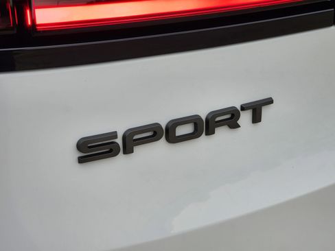 Certified 2026 Land Rover Range Rover Sport SE AWD/4WD image 33