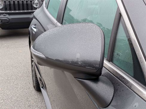 Used 2023 Hyundai Sonata Limited w/ Cargo Package image 13